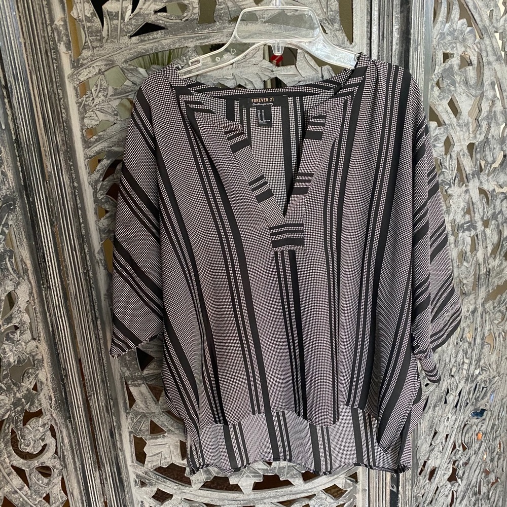 Short sleeve striped blouse
